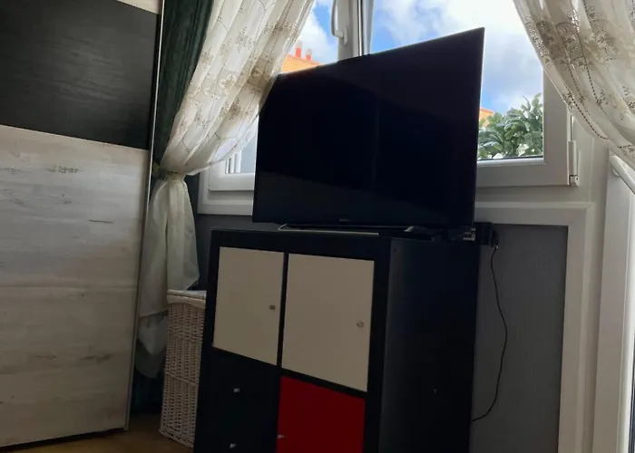 Amplitud Y Comodidad En Centro * Marín